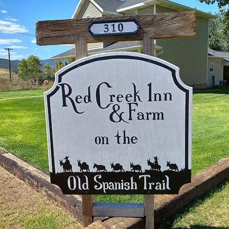 Red Creek Inn And Farm Parowan Екстериор снимка