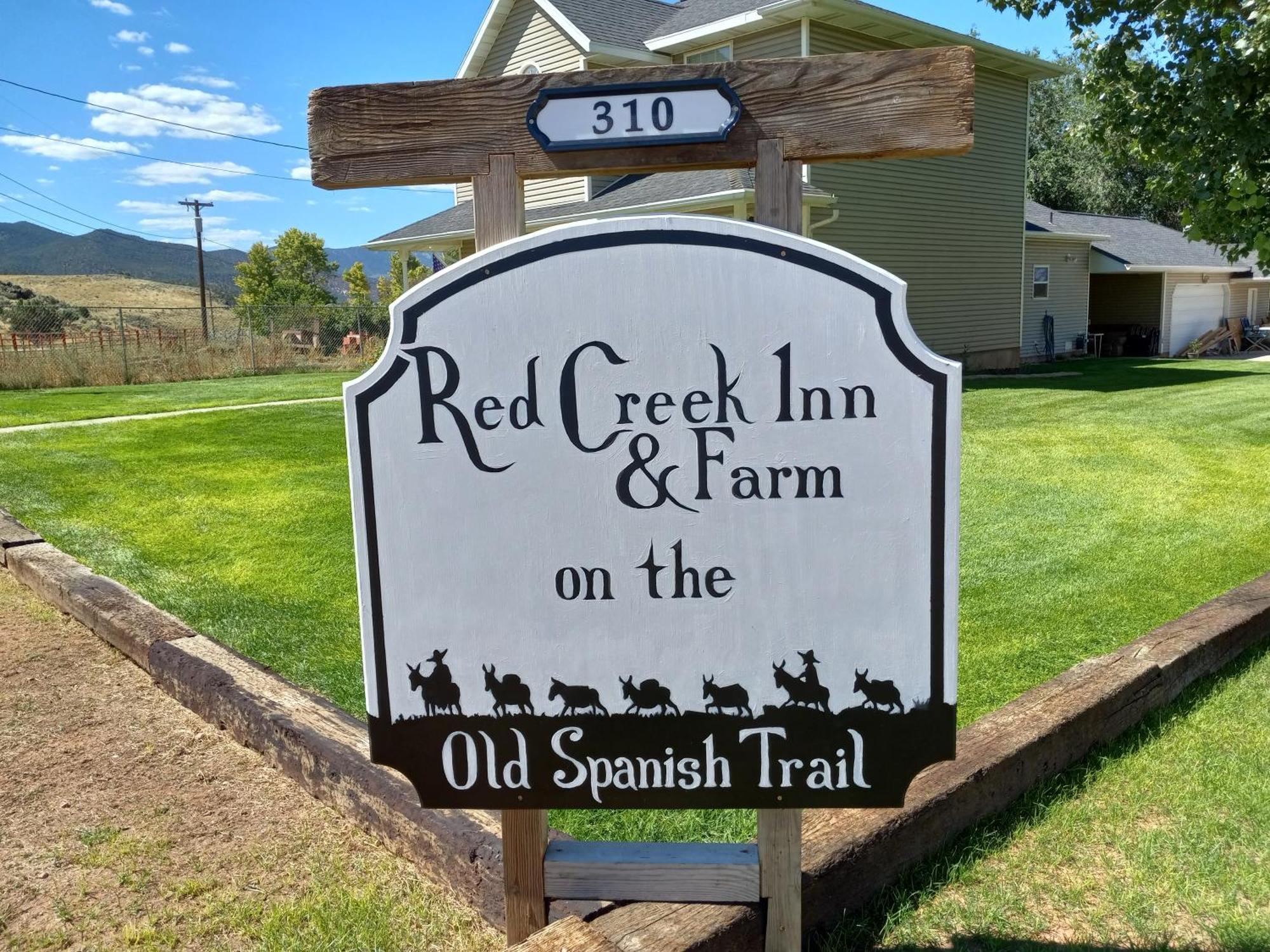 Red Creek Inn And Farm Parowan Екстериор снимка